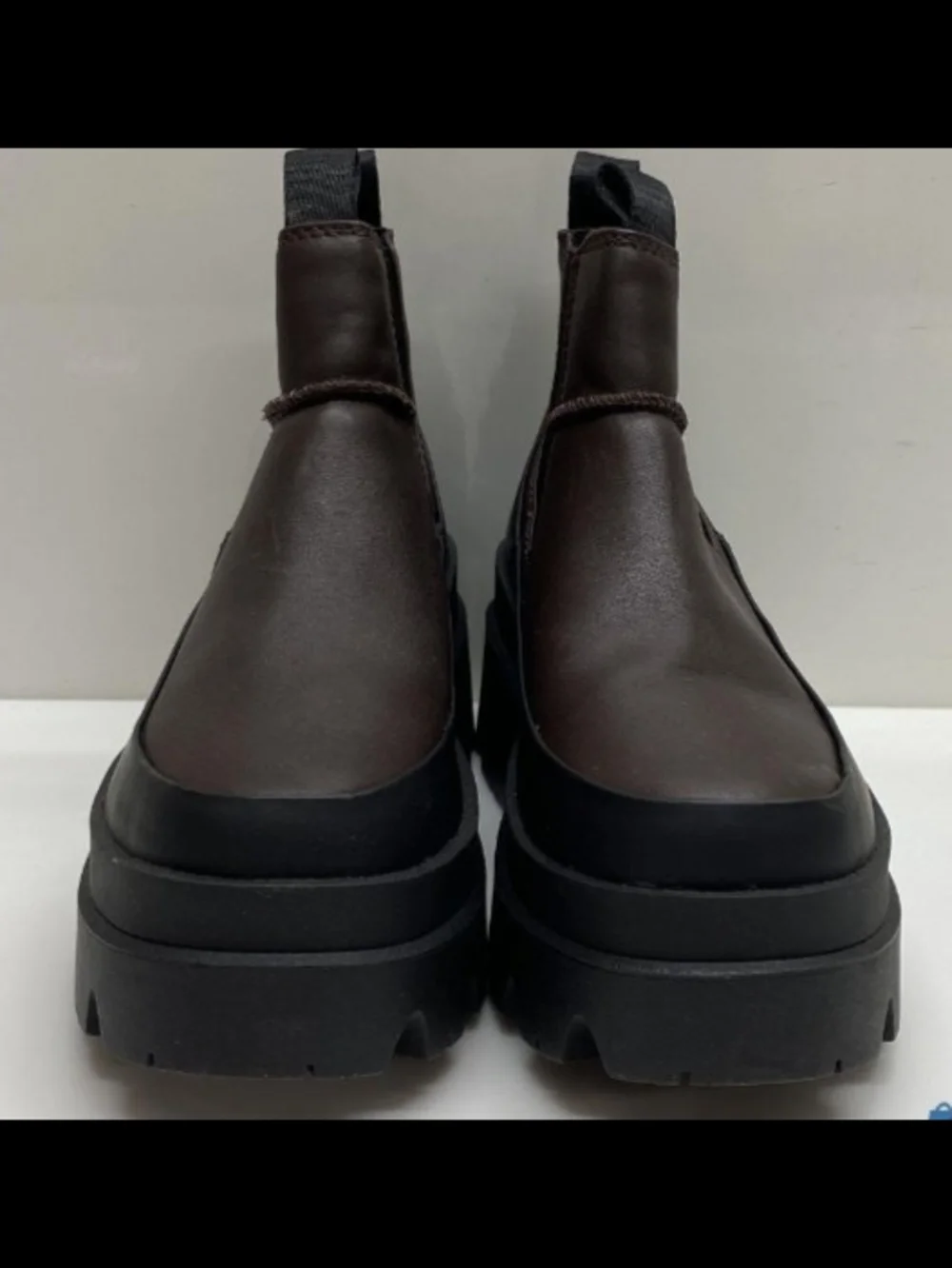 UGG®Women's Brisbane Chelsea Lug Platform Boots Size 7 New MSRP $170
